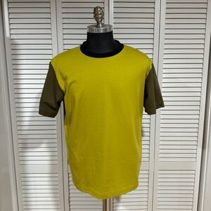 Marni x Uniqlo Short Sleeve Colorblock Tee in Lime and Olive with Black Neck